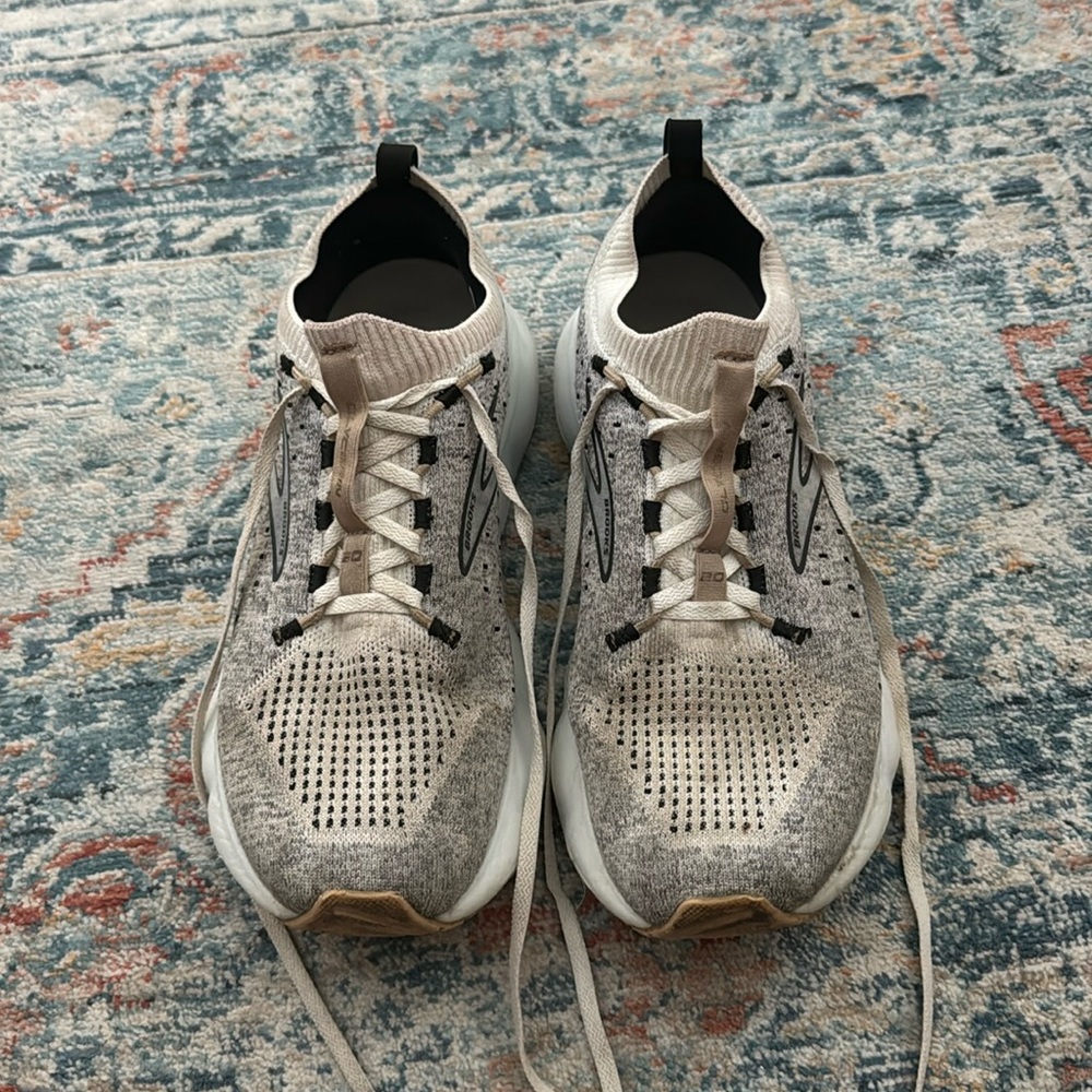 brooks glycerin stealthfit 20 running sneakers